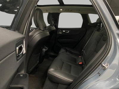 2023 Volvo XC60 B6 AWD Ultimate Bright Theme