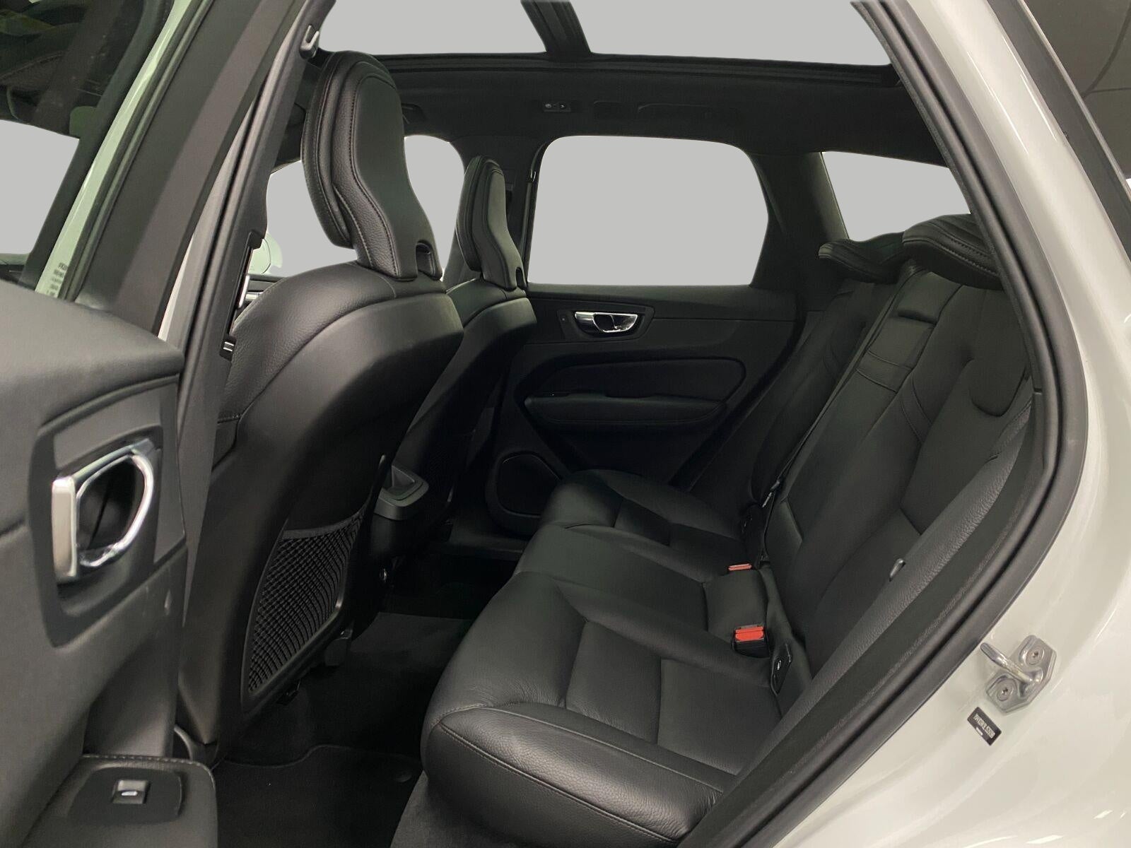 2020 Volvo XC60 T5 AWD Momentum