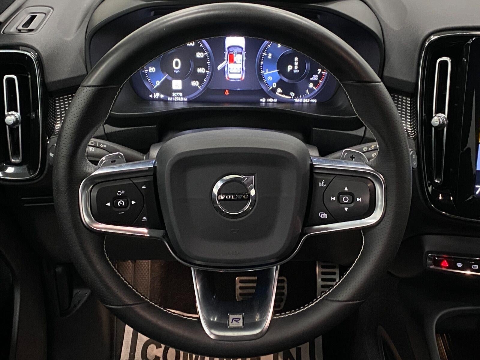 2020 Volvo XC40 T5 AWD R-Design