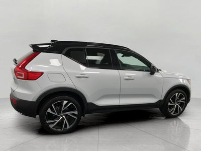 2020 Volvo XC40 T5 AWD R-Design