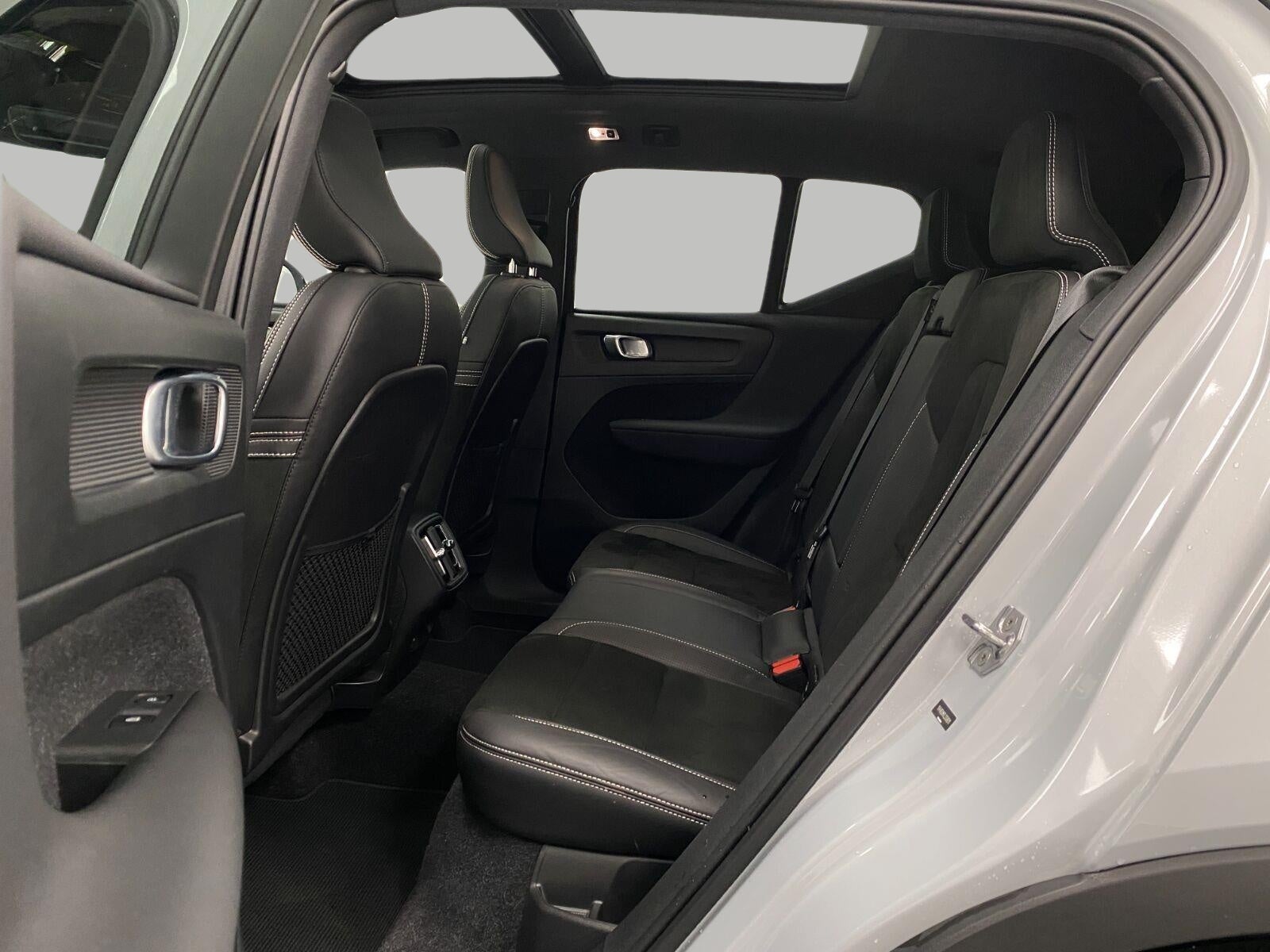 2020 Volvo XC40 T5 AWD R-Design