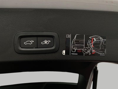 2020 Volvo XC40 T5 AWD R-Design