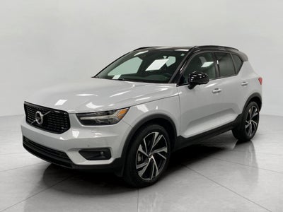 2020 Volvo XC40 T5 AWD R-Design