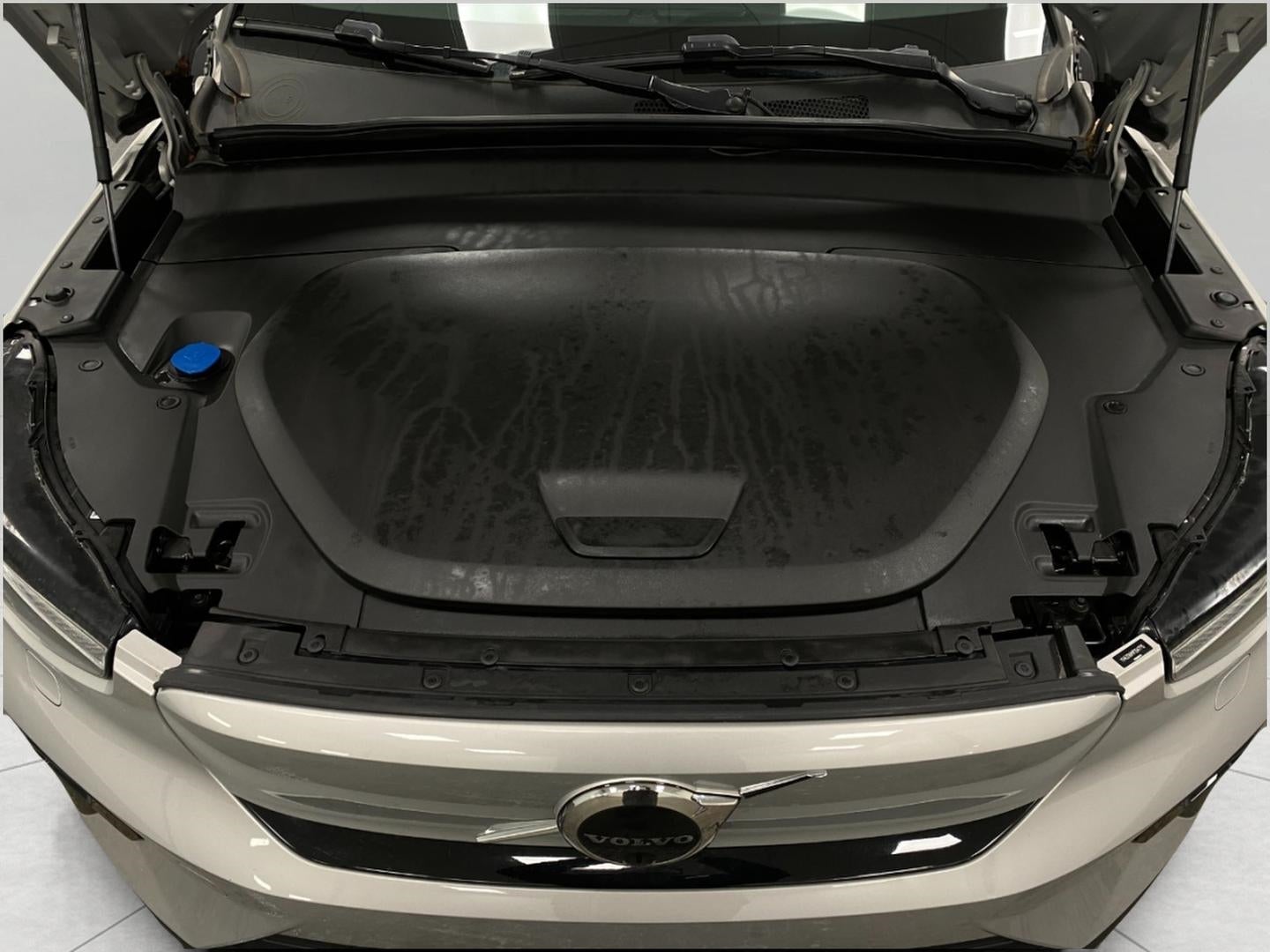 2023 Volvo XC40 Recharge Pure Electric Twin eAWD Ultimate