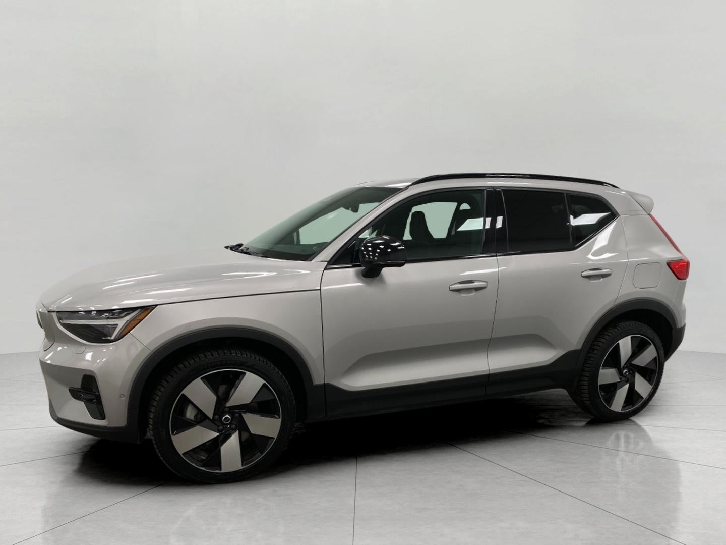 2023 Volvo XC40 Recharge Pure Electric Twin eAWD Ultimate