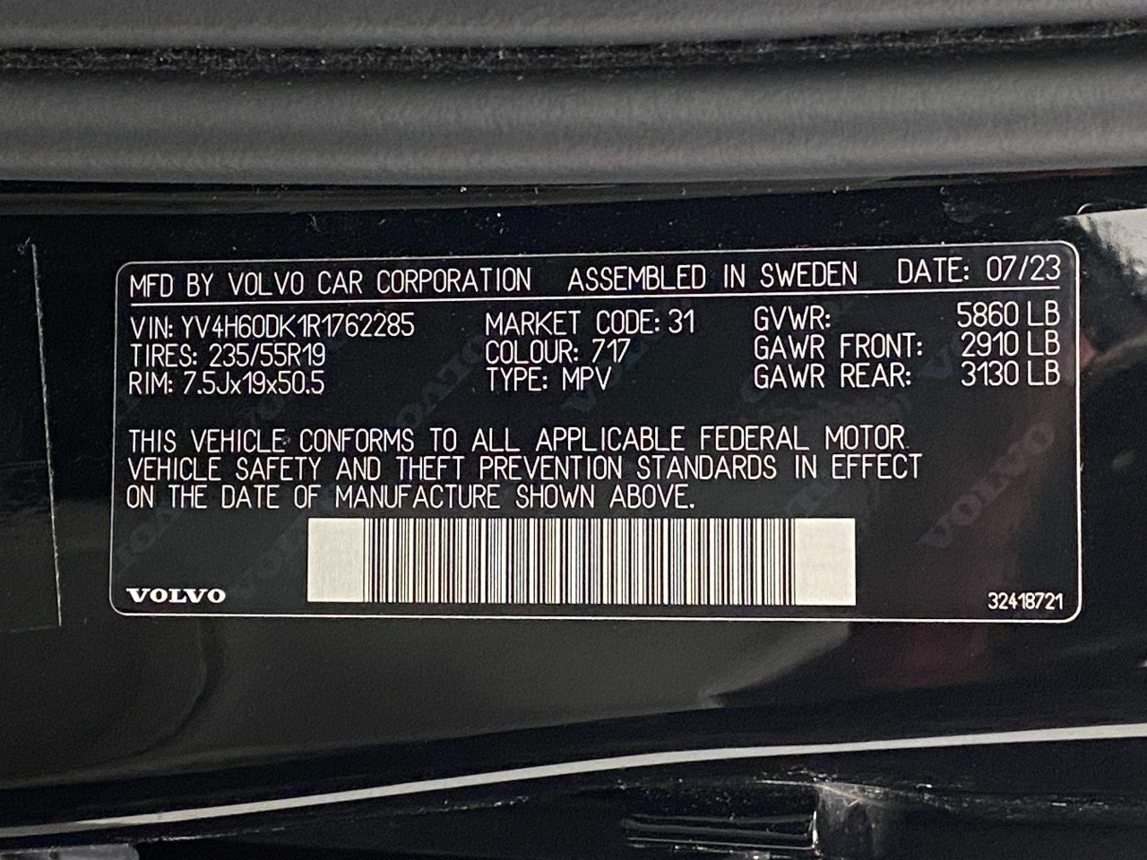 2024 Volvo XC60 Recharge Plug-In Hybrid T8 eAWD PHEV Core Dark Theme