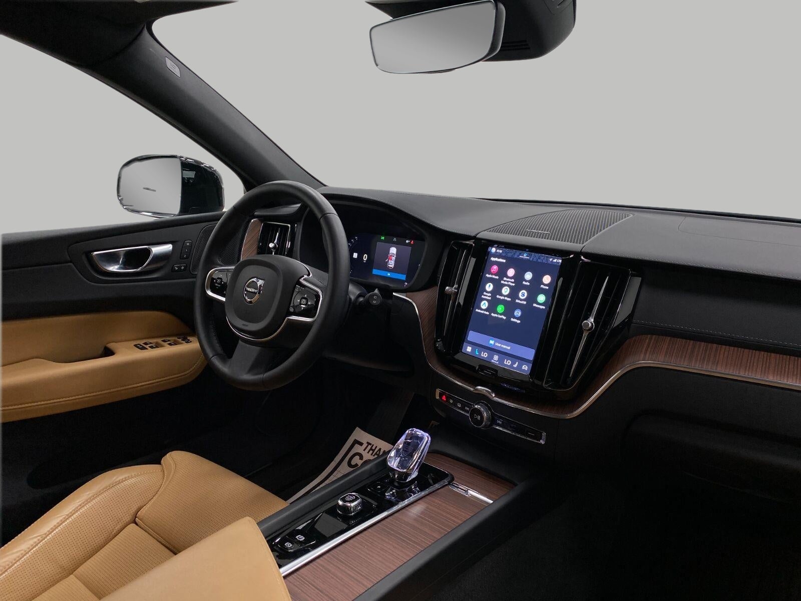 2024 Volvo XC60 Recharge Plug-In Hybrid T8 eAWD PHEV Ultimate Dark Theme