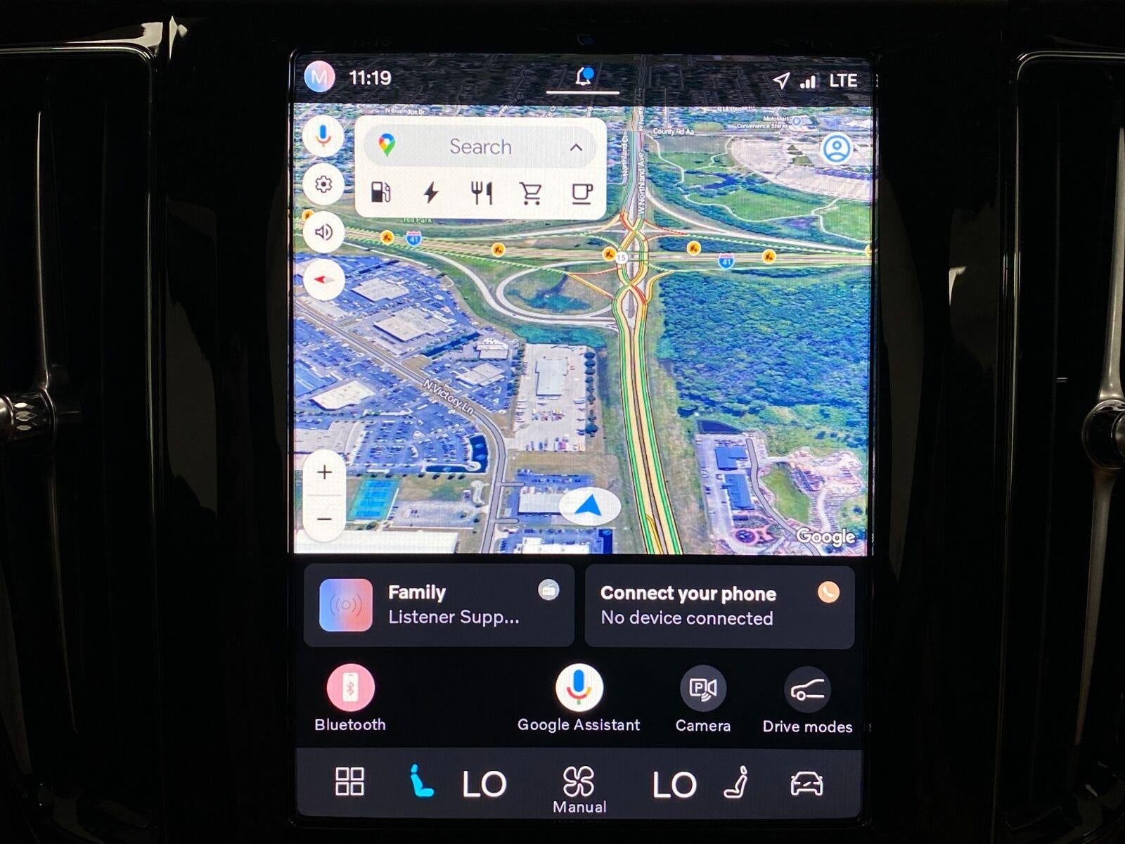 2024 Volvo XC60 Recharge Plug-In Hybrid T8 eAWD PHEV Ultimate Dark Theme