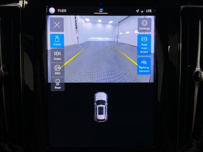 2024 Volvo XC60 Recharge Plug-In Hybrid T8 eAWD PHEV Ultimate Dark Theme