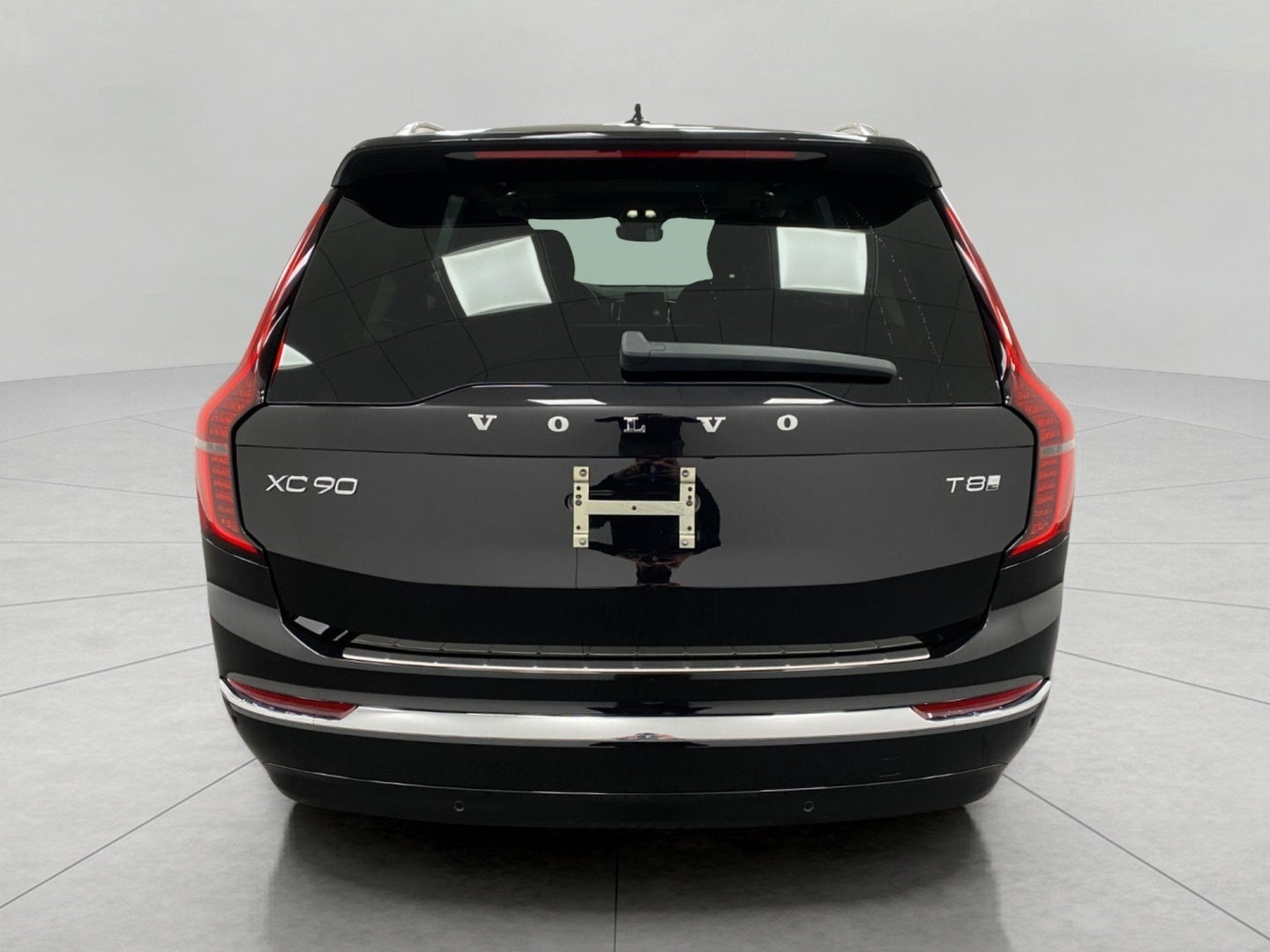 2026 Volvo XC90 Plug-In Hybrid T8 AWD Plus 6-Seater