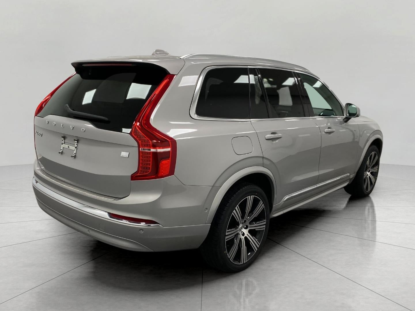 2024 Volvo XC90 Recharge Plug-In Hybrid T8 eAWD PHEV Plus 6P