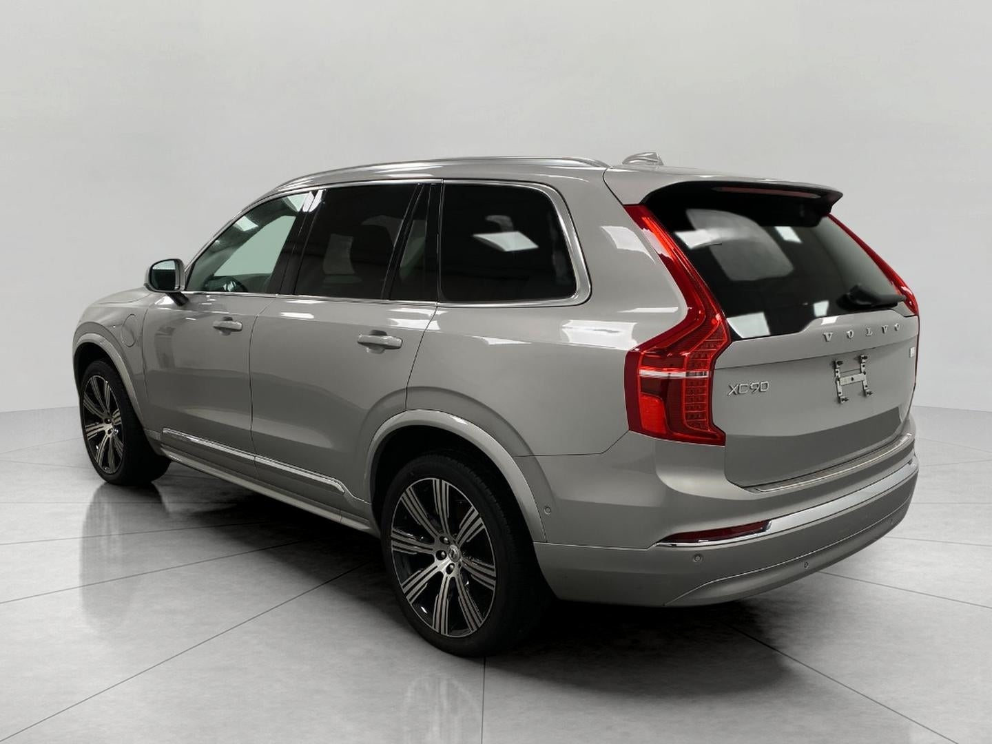 2024 Volvo XC90 Recharge Plug-In Hybrid T8 eAWD PHEV Plus 6P