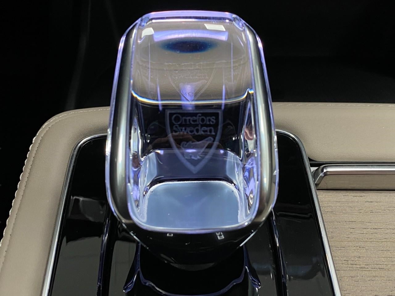 2025 Volvo XC90 Plug-In Hybrid 2025.5 T8 AWD Plus 7-Seater