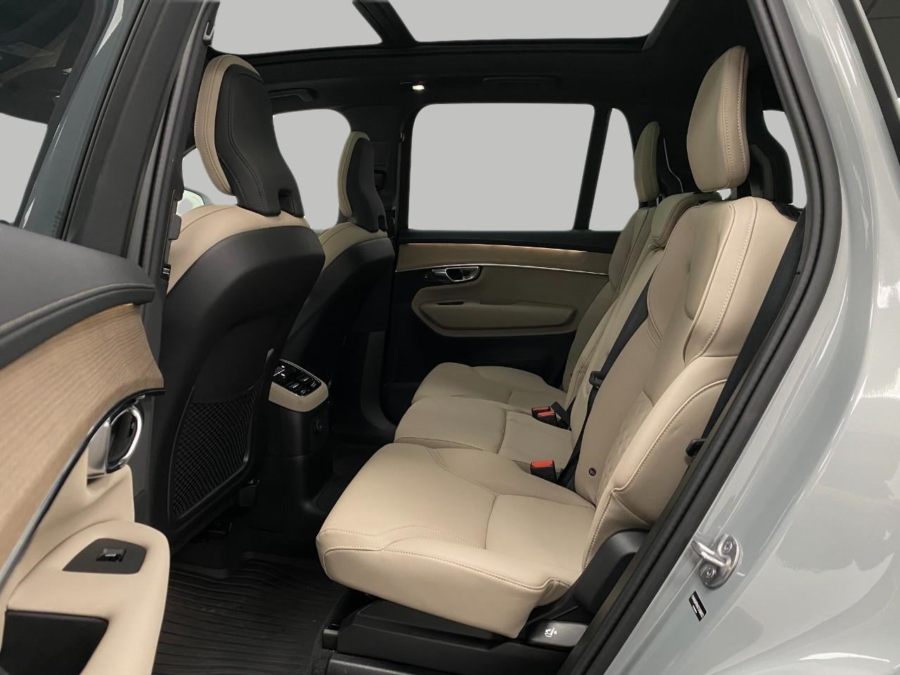 2025 Volvo XC90 Plug-In Hybrid 2025.5 T8 AWD Plus 7-Seater