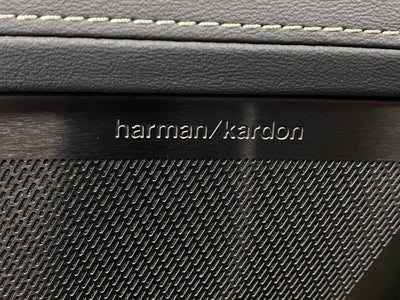 2025 Volvo XC90 Plug-In Hybrid 2025.5 T8 AWD Plus 7-Seater