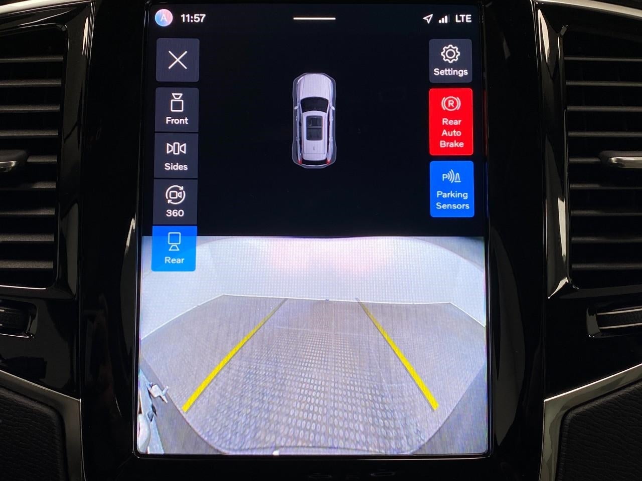 2023 Volvo XC90 B5 AWD Plus 7P