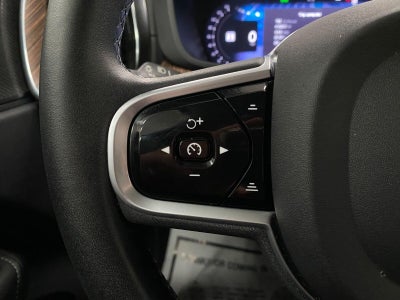 2023 Volvo XC60 B5 AWD Ultimate Bright Theme