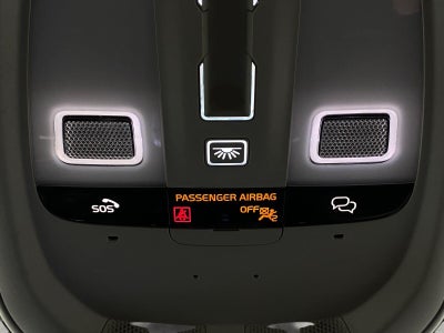 2023 Volvo XC60 B5 AWD Ultimate Bright Theme