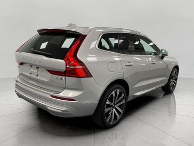 2023 Volvo XC60 B5 AWD Ultimate Bright Theme