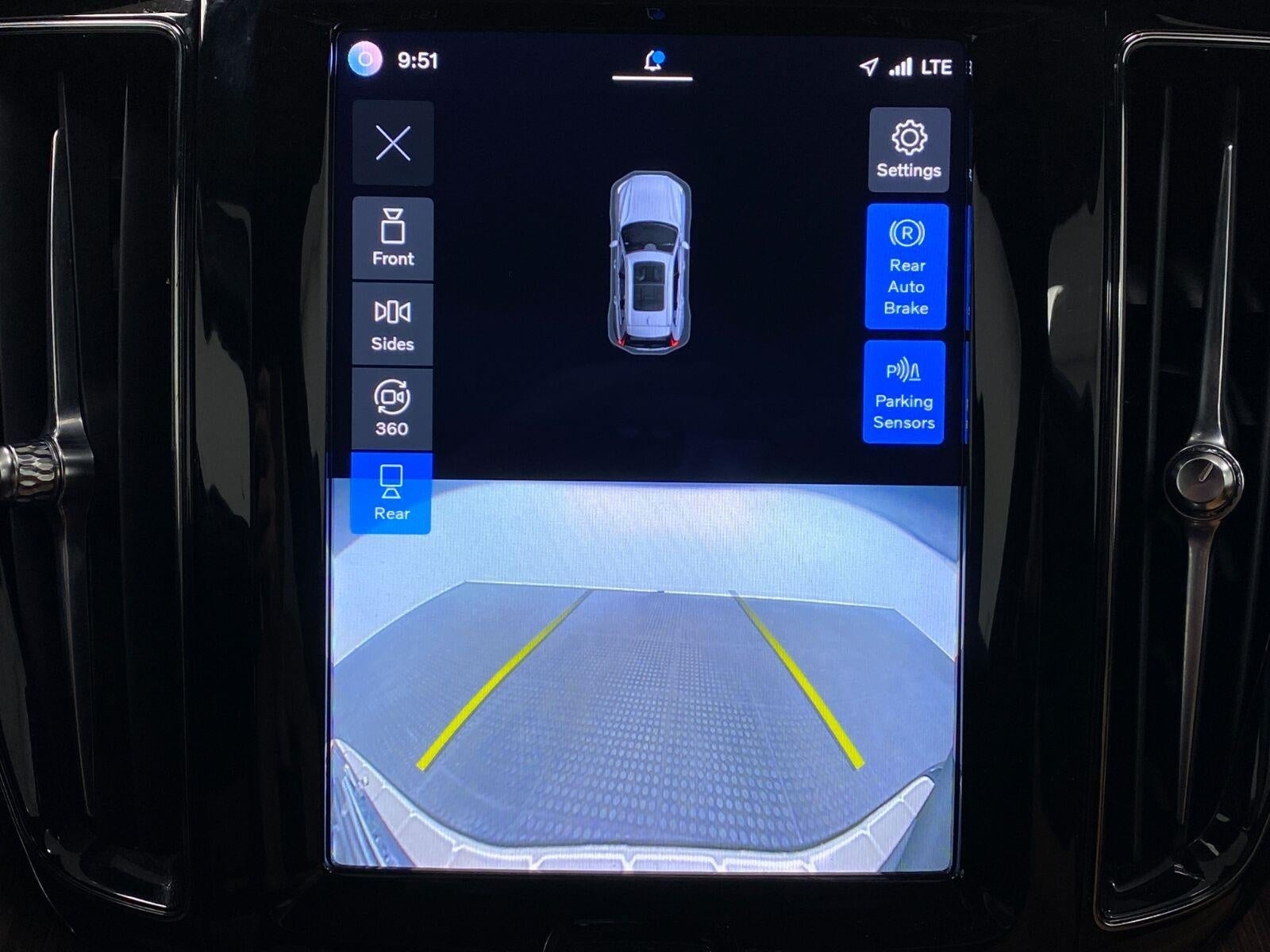 2022 Volvo XC60 B5 AWD Inscription