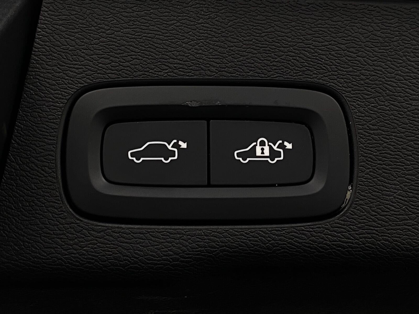 2022 Volvo XC60 B5 AWD Inscription