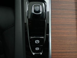2024 Volvo XC60 B5 AWD Plus Dark Theme