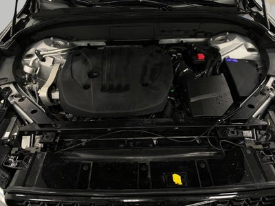 2024 Volvo XC60 B5 AWD Plus Dark Theme
