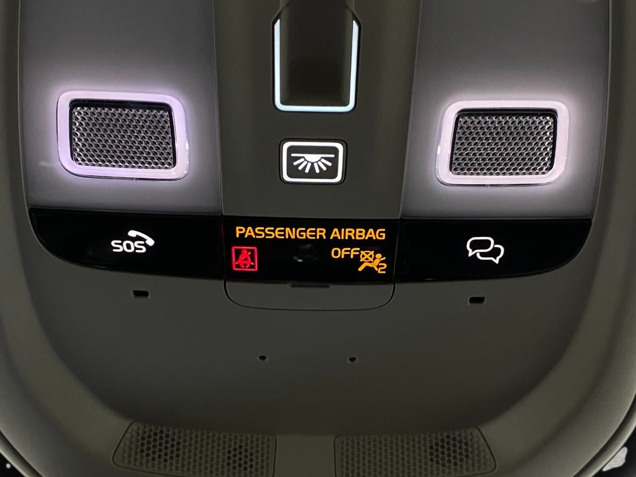 2024 Volvo XC60 B5 AWD Plus Dark Theme