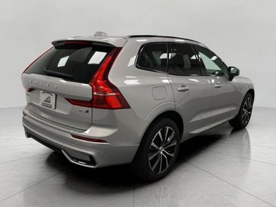 2024 Volvo XC60 B5 AWD Plus Dark Theme