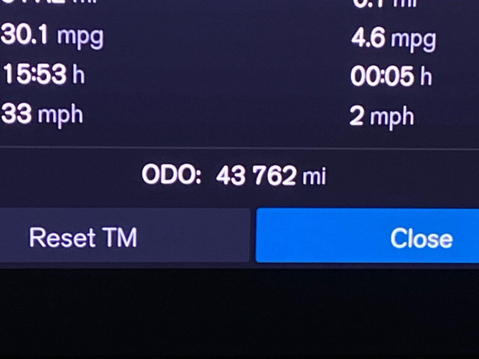 2023 Volvo XC60 B5 AWD Plus Dark Theme