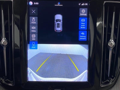2023 Volvo XC60 B5 AWD Plus Dark Theme