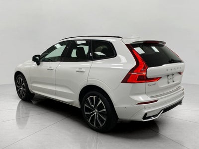 2023 Volvo XC60 B5 AWD Plus Dark Theme