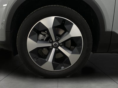 2026 Volvo XC40 B5 AWD Plus