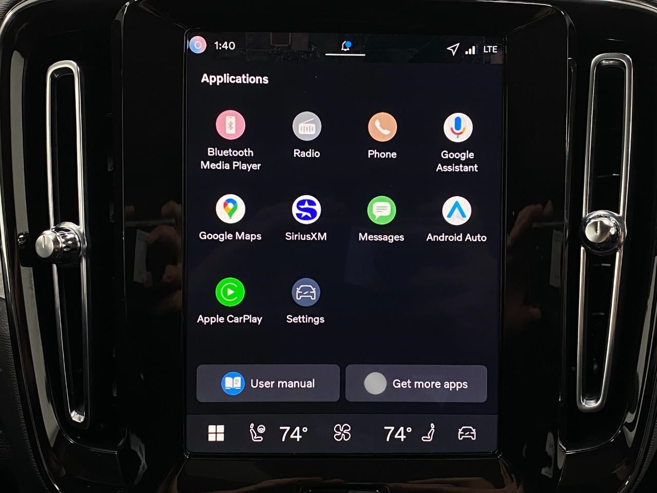 2026 Volvo XC40 B5 AWD Plus