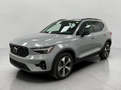 2026 Volvo XC40 B5 AWD Plus