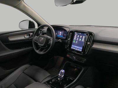 2026 Volvo XC40 B5 AWD Ultra