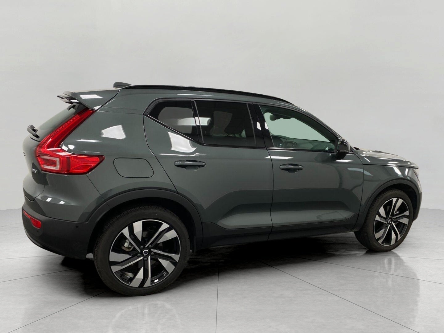 2026 Volvo XC40 B5 AWD Ultra