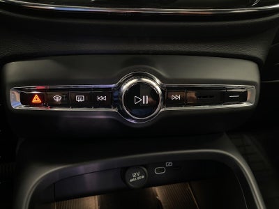 2026 Volvo XC40 B5 AWD Ultra