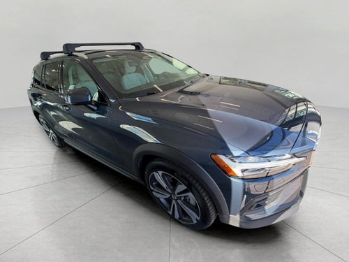 2026 Volvo V60 Cross Country B5 AWD Plus