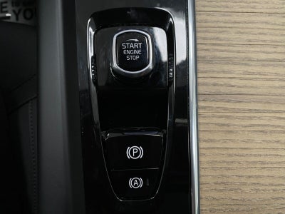2026 Volvo XC60 B5 AWD Plus