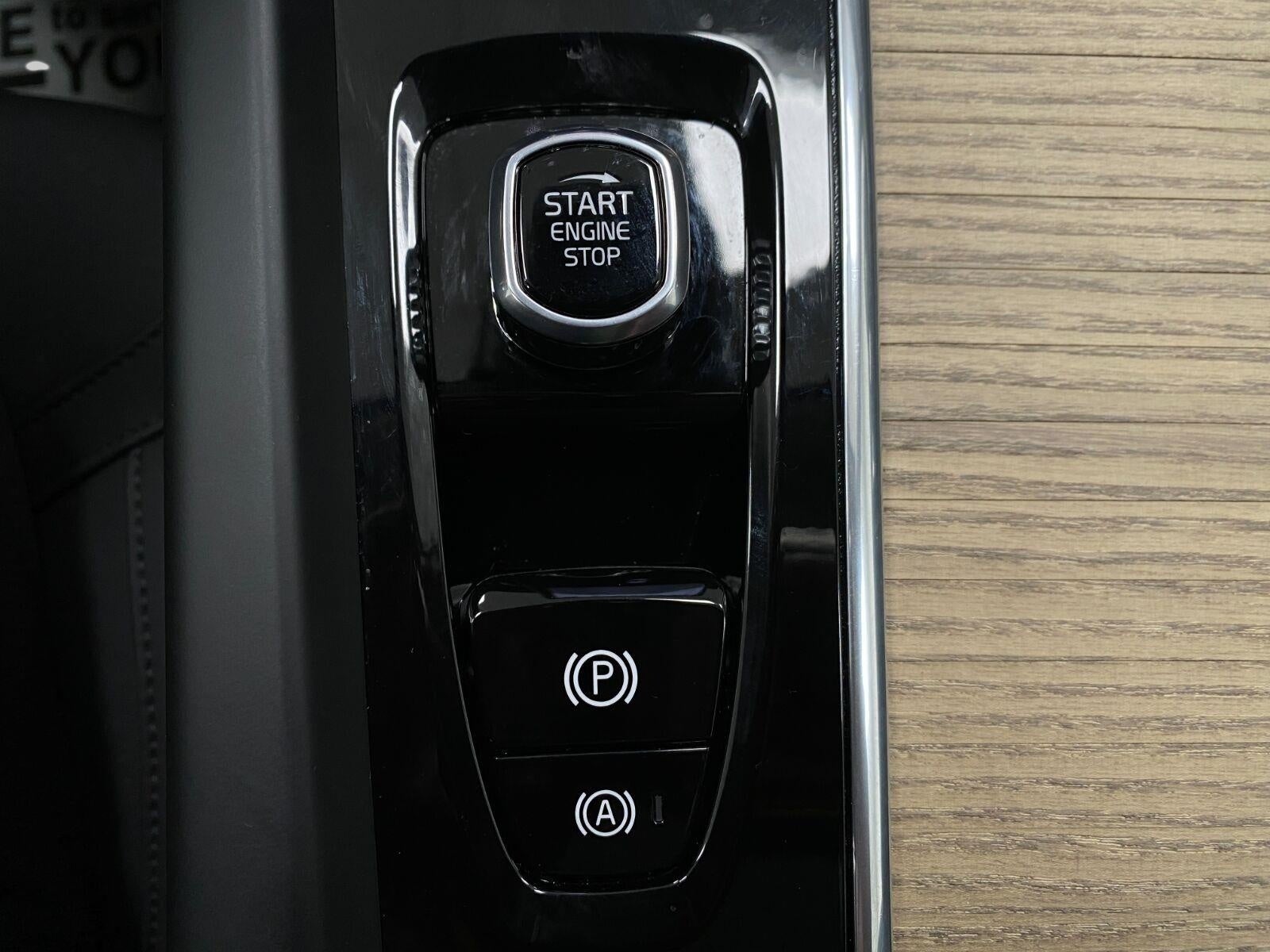 2026 Volvo XC60 B5 AWD Plus