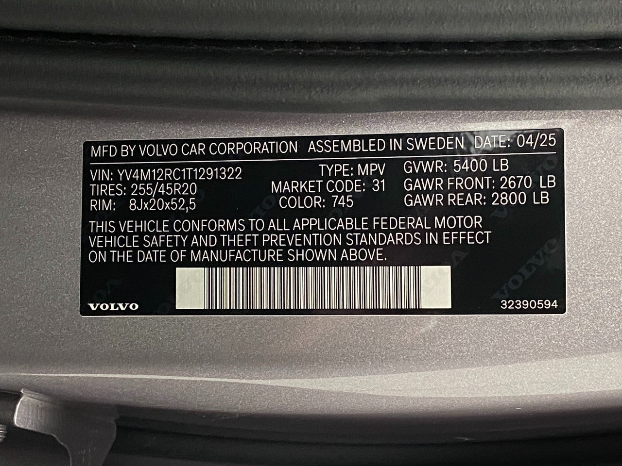 2026 Volvo XC60 B5 AWD Plus