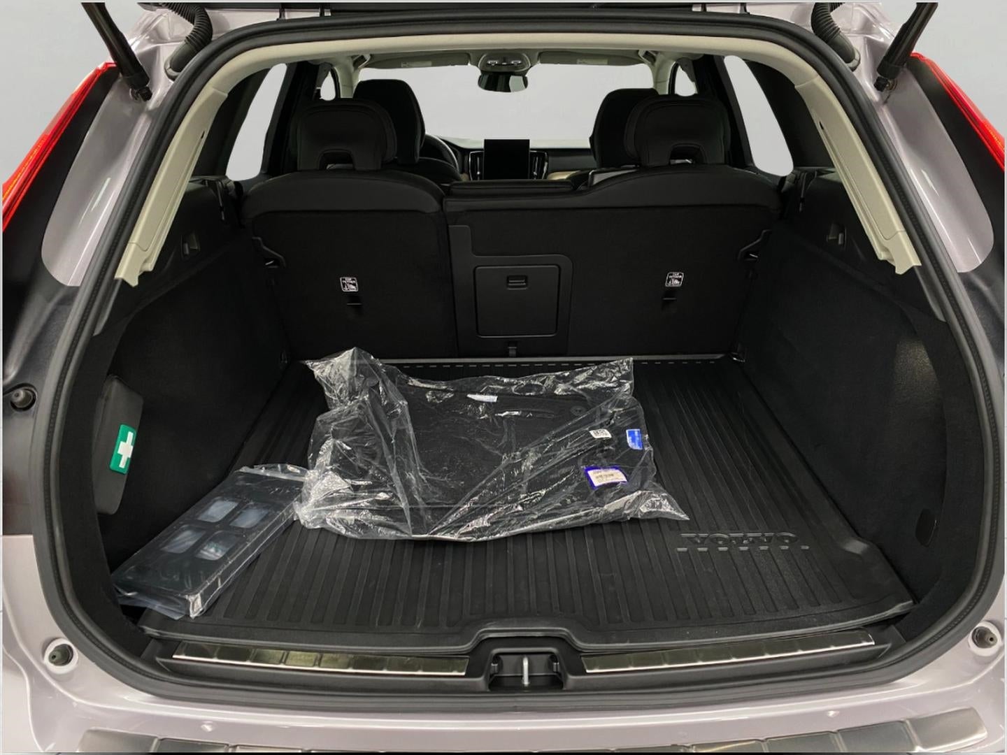 2026 Volvo XC60 B5 AWD Plus