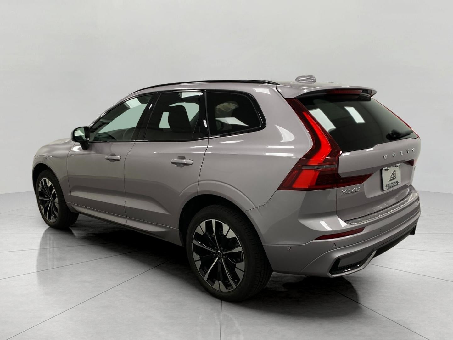 2026 Volvo XC60 B5 AWD Plus