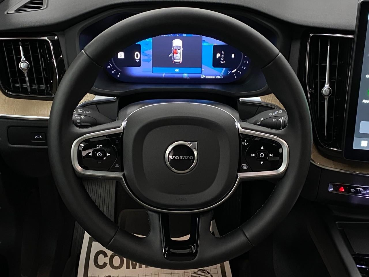 2026 Volvo XC60 B5 AWD Plus