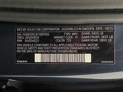 2026 Volvo XC60 B5 AWD Plus