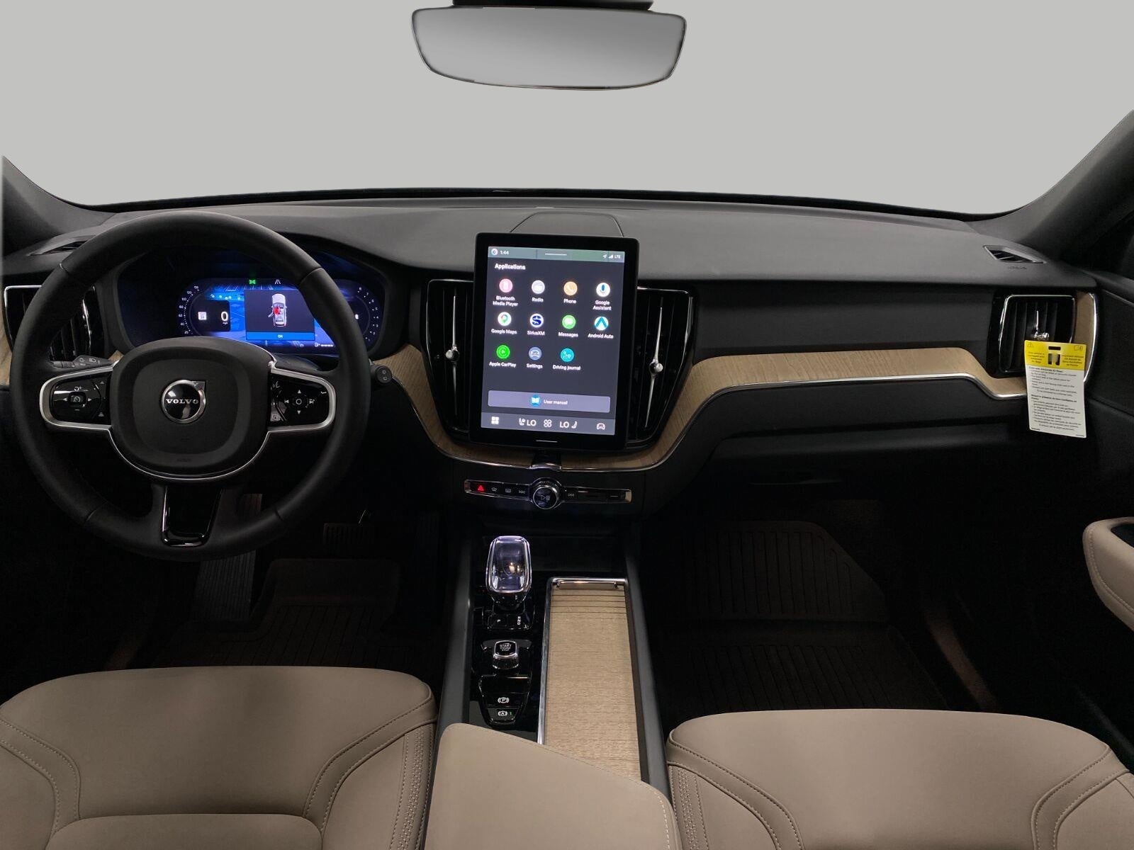 2026 Volvo XC60 Plus - Photo 19